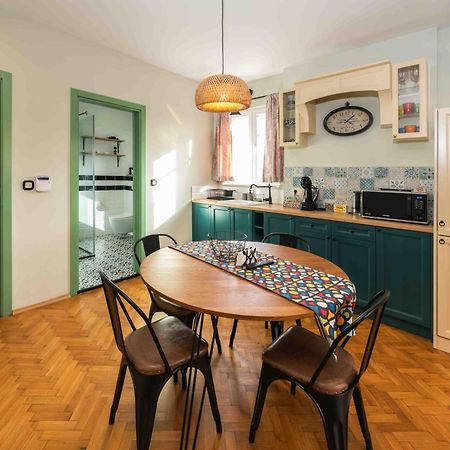 Heart Of The City Center Lux Apartment With View Sofia Buitenkant foto