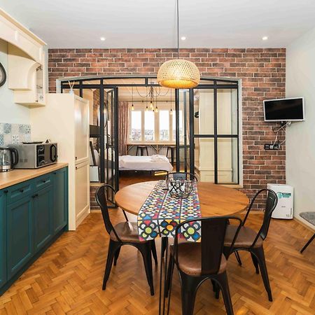 Heart Of The City Center Lux Apartment With View Sofia Buitenkant foto